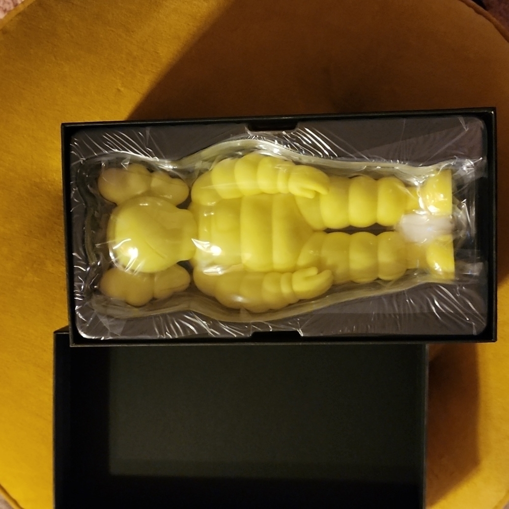 New Kaws What Party Yellow Chum Vinyl